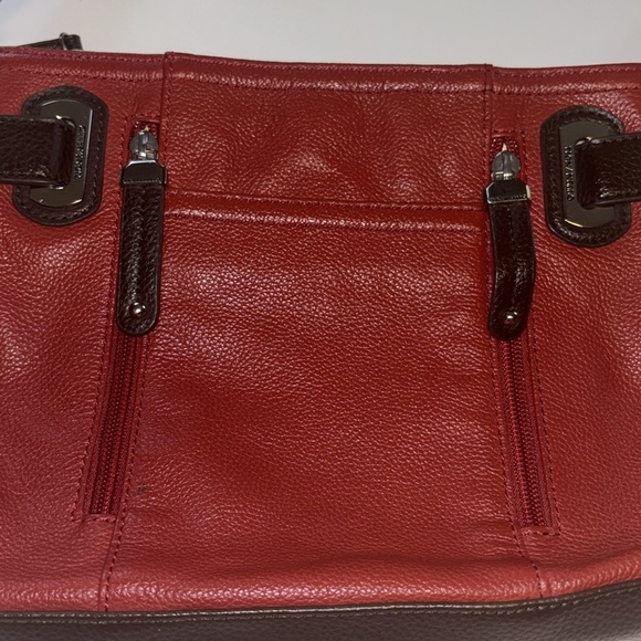 TIGNANELLO…Elegant Red and Brown Leather Shoulder Bag Silver Hardware - Picture 3 of 9